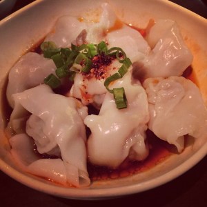 Wontons in spicy Sauce